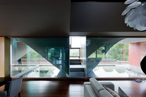 House on the Flight of Birds by Bernardo Rodrigues House on the Flight of Birds by Bernardo Rodrigues
