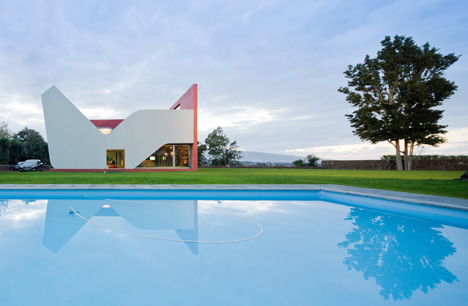 House on the Flight of Birds by Bernardo Rodrigues House on the Flight of Birds by Bernardo Rodrigues
