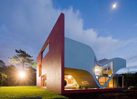 House on the Flight of Birds by Bernardo Rodrigues House on the Flight of Birds by Bernardo Rodrigues