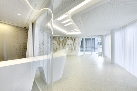 Open Lounge by NAU