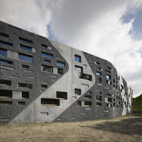 Rijkswaterstaat Assen by 24H architecture