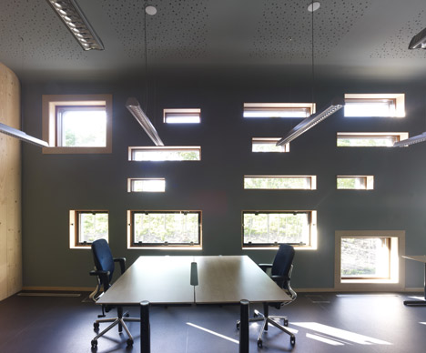 Rijkswaterstaat Assen by 24H architecture