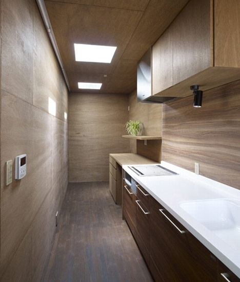 Small House by Katsutoshi Sasaki + Associates