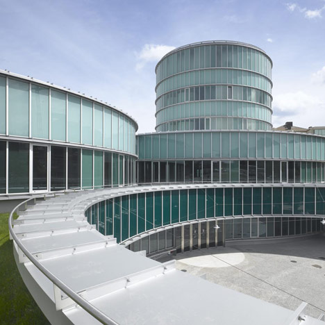 Townhall Lalìn/E by Mansilla+Tuñón