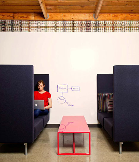 AOL Offices by Studio O+A