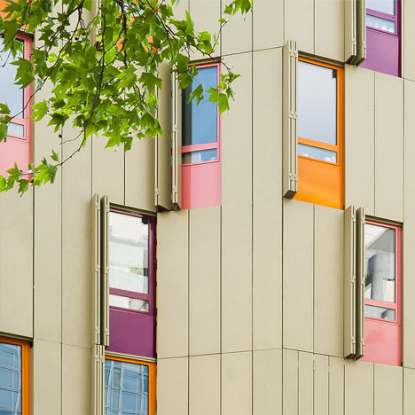 Housing and gallery on Bastille Place by Plan01