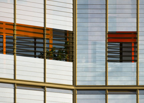 Housing and gallery on Bastille Place by Plan01