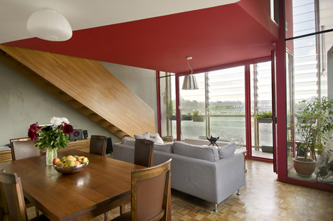 Housing and gallery on Bastille Place by Plan01