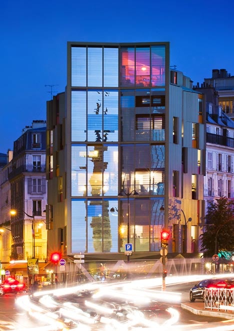 Housing and gallery on Bastille Place by Plan01