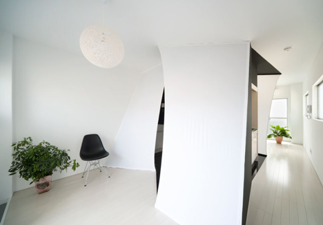 Cell + wood/fabric by Sugawaradaisuke Cell + wood/fabric by Sugawaradaisuke