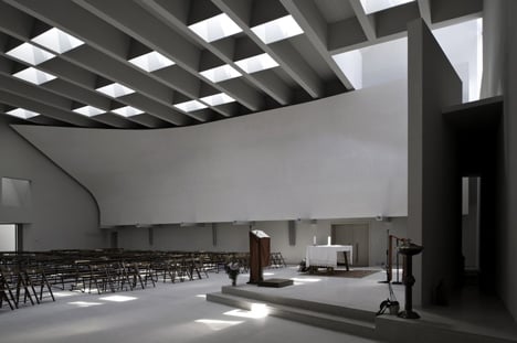 Christ’s Resurrection Church by Cino Zucchi Architetti Christ’s Resurrection Church by Cino Zucchi Architetti