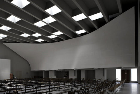 Christ’s Resurrection Church by Cino Zucchi Architetti Christ’s Resurrection Church by Cino Zucchi Architetti