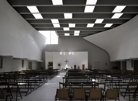 Christ’s Resurrection Church by Cino Zucchi Architetti Christ’s Resurrection Church by Cino Zucchi Architetti