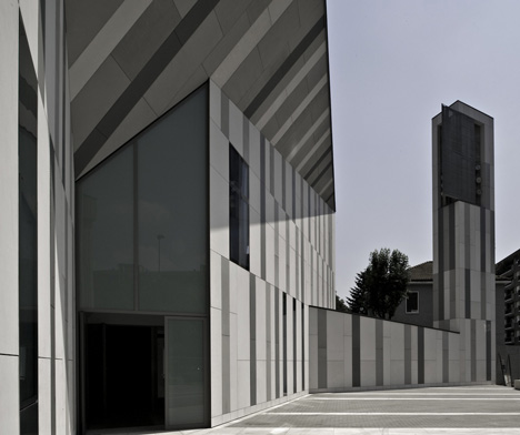 Christ’s Resurrection Church by Cino Zucchi Architetti Christ’s Resurrection Church by Cino Zucchi Architetti