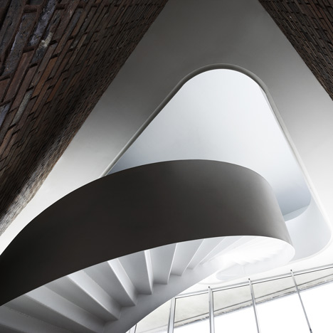 College Levi-Strauss by Tank Architectes