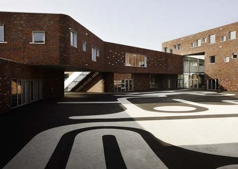 College Levi-Strauss by Tank Architectes