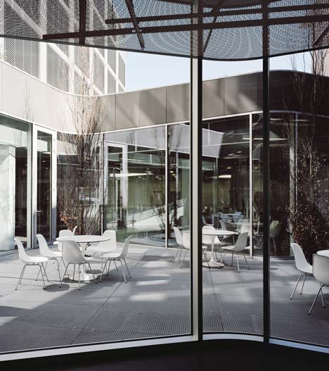 ECA-OAI Office Building by Personeni Raffaele Scharer Architects ECA-OAI Office Building by Personeni Raffaele Scharer Architects