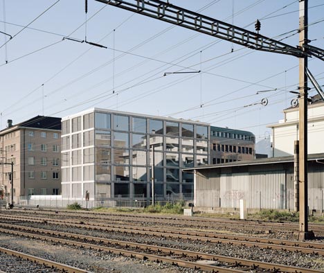 ECA-OAI Office Building by Personeni Raffaele Scharer Architects ECA-OAI Office Building by Personeni Raffaele Scharer Architects
