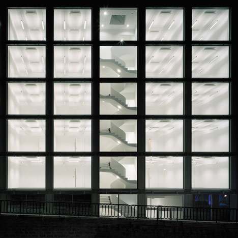 ECA-OAI Office Building by Personeni Raffaele Scharer Architects
