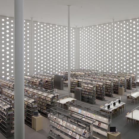 Kanazawa Umimirai Library by Coelacanth K&H Architects