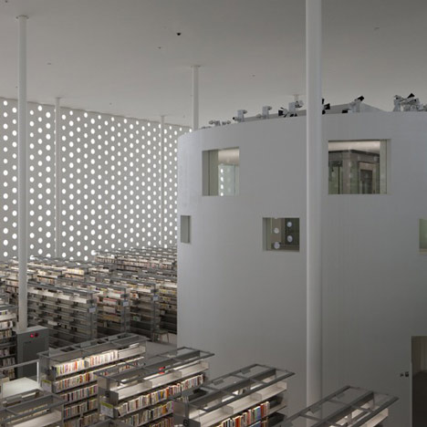 Kanazawa Umimirai Library by Coelacanth K&H Architects Kanazawa Umimirai Library by Coelacanth K&H Architects