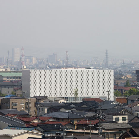 Kanazawa Umimirai Library by Coelacanth K&H Architects Kanazawa Umimirai Library by Coelacanth K&H Architects