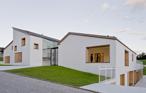 dezeen_Kindergarden Terenten by feld72 2
