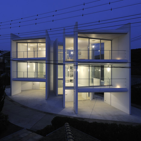 Minami-Hayama duo by Nakae Architects