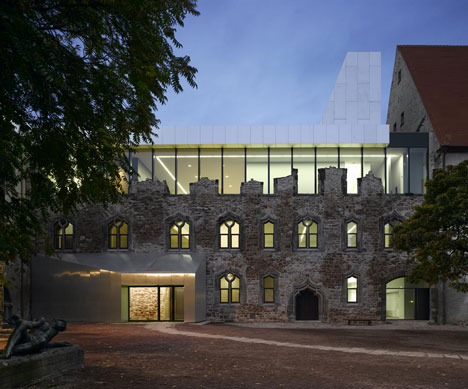 Moritzburg Museum Extension by Niento Sobejano Arquitectos