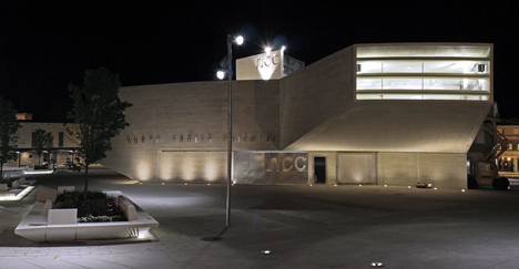 New Cultural Centre by Fundc New Cultural Centre by Fundc