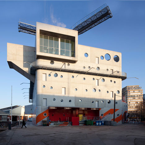 RATP Formation Centre by Stephane Maupin