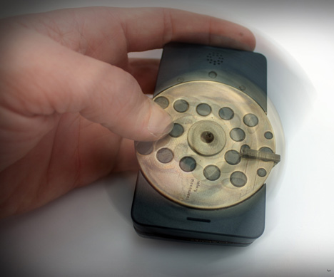 Rotary Mechanical Smartphone by Richard Clarkson