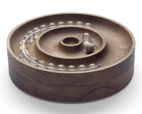 AC02 Jewel by Saskia Diez for e15