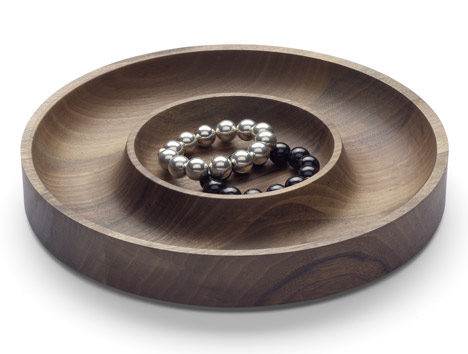 AC02 Jewel by Saskia Diez for e15