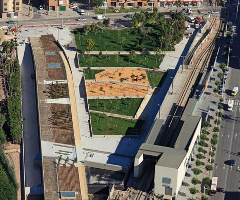 Alboraya-Palmaret metro station by Rstudio