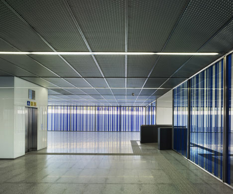 Alboraya-Palmaret metro station by Rstudio
