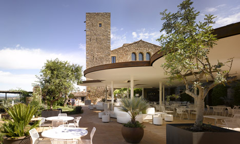 Castell d’Emporda by Concrete Castell d’Emporda by Concrete