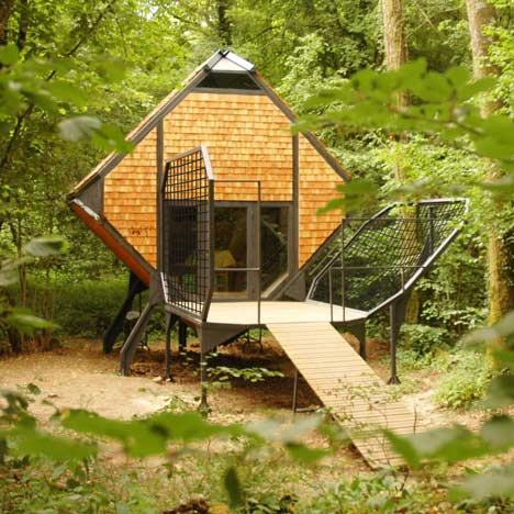 Feral House Nichoir by Matali Crasset