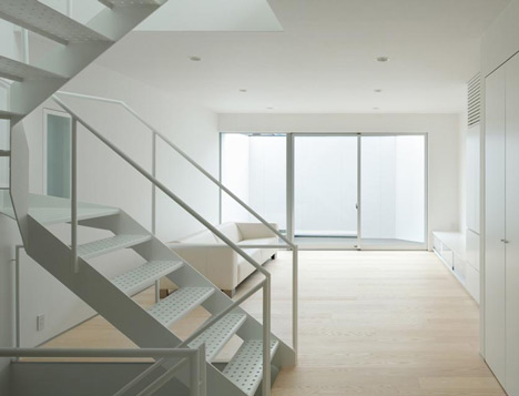 Hi House by Yosuke Ichii Hi House by Yosuke Ichii