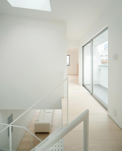 Hi House by Yosuke Ichii Hi House by Yosuke Ichii