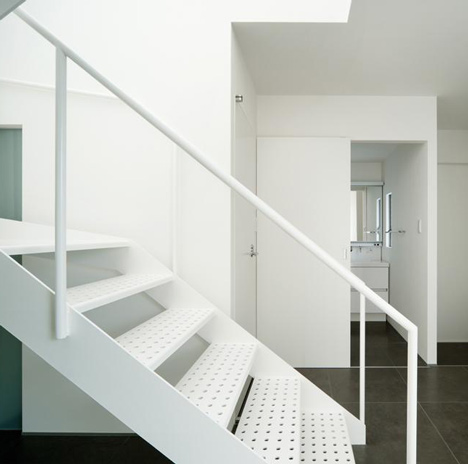 Hi House by Yosuke Ichii Hi House by Yosuke Ichii