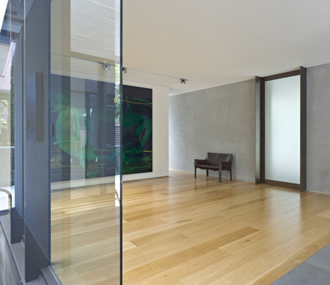House 20 by Jolson