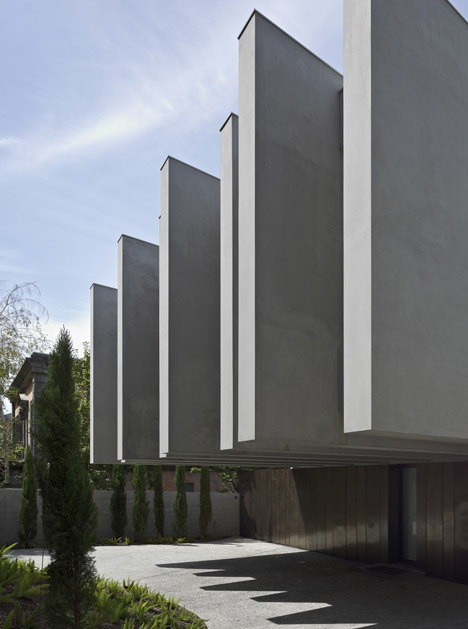 House 20 by Jolson