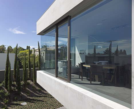 House 20 by Jolson