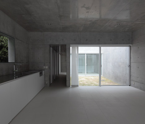 House in Ropponmatsu by Kazunori Fujimoto House in Ropponmatsu by Kazunori Fujimoto