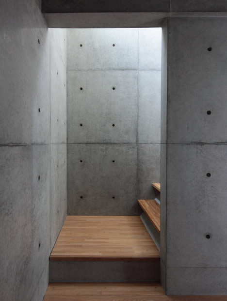House in Ropponmatsu by Kazunori Fujimoto House in Ropponmatsu by Kazunori Fujimoto