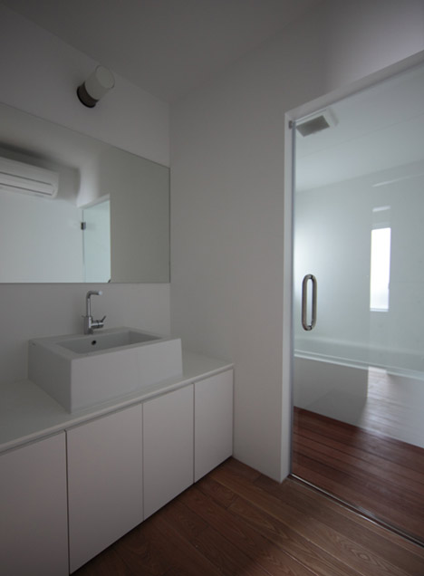House in Ropponmatsu by Kazunori Fujimoto House in Ropponmatsu by Kazunori Fujimoto