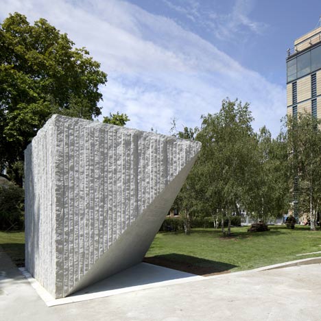 Indian Ocean Tsunami Memorial by Carmody Groarke Indian Ocean Tsunami Memorial by Carmody Groarke