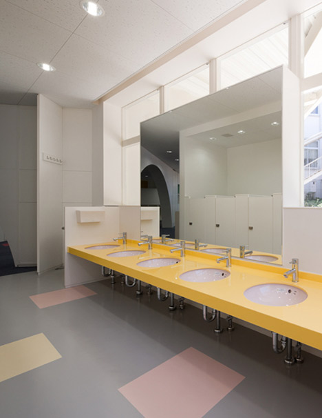 International School of the Sacred Heart by Atelier SNS