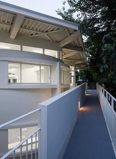 International School of the Sacred Heart by Atelier SNS